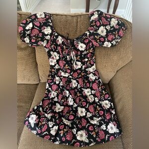 Forever 21 floral print mini dress